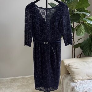 Alex Evenings Elegant Navy Lace Dress. Size 6p